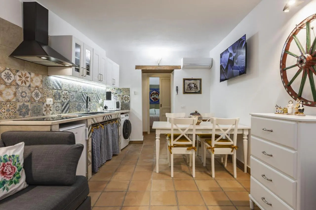 La Casa Di Rosa 1833 By Wonderful Italy Apartment Syracuse